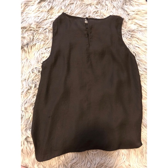 Black tank top - Picture 2 of 4